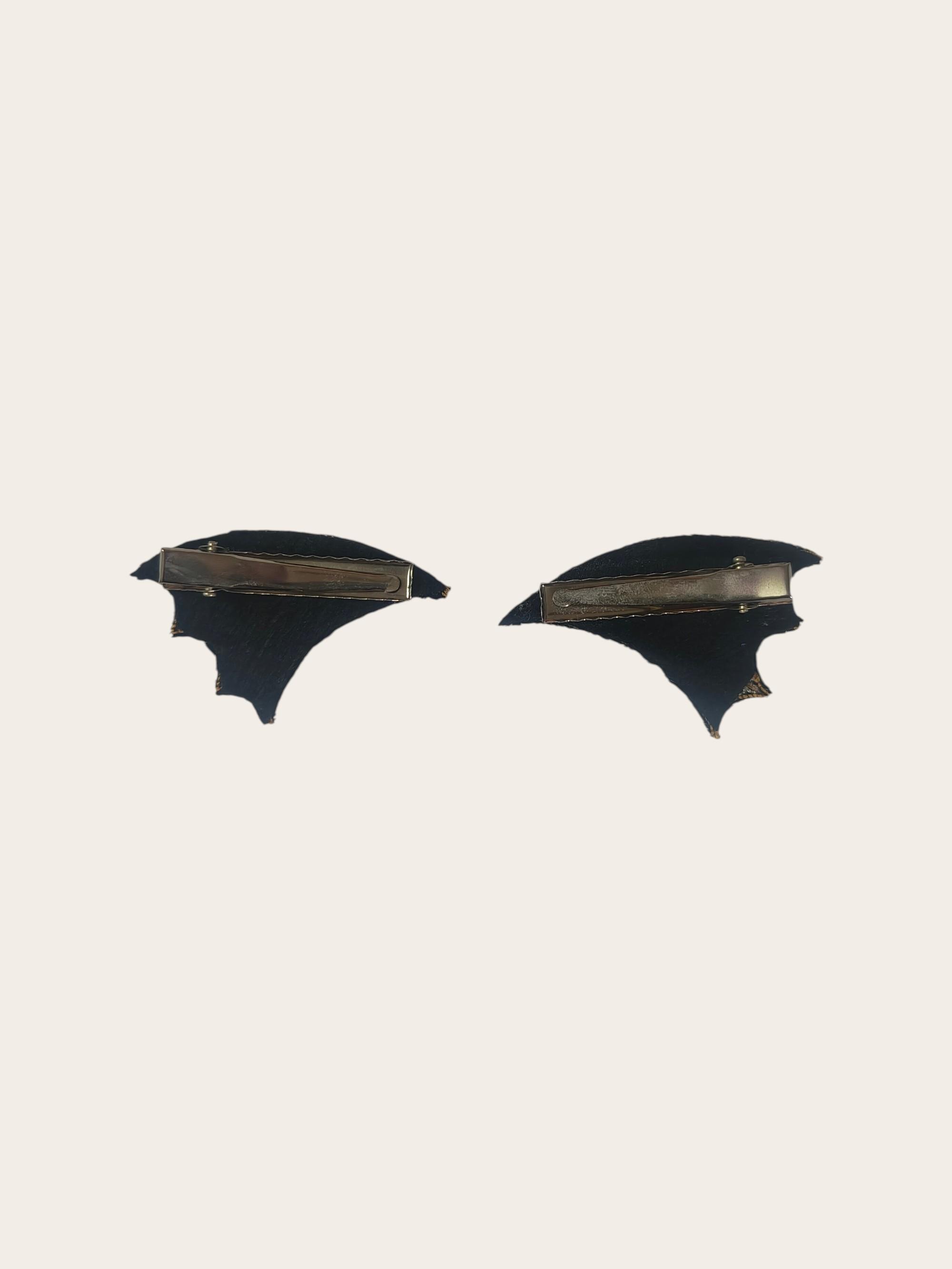 Gold and white color wing shaped hair clip - Thumbnail 3
